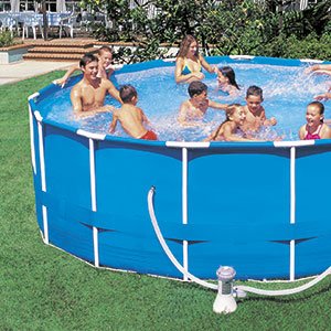Piscine hors sol, piscine autoportée, piscine tubulaire : trois solutions pour vous jeter à l’eau !