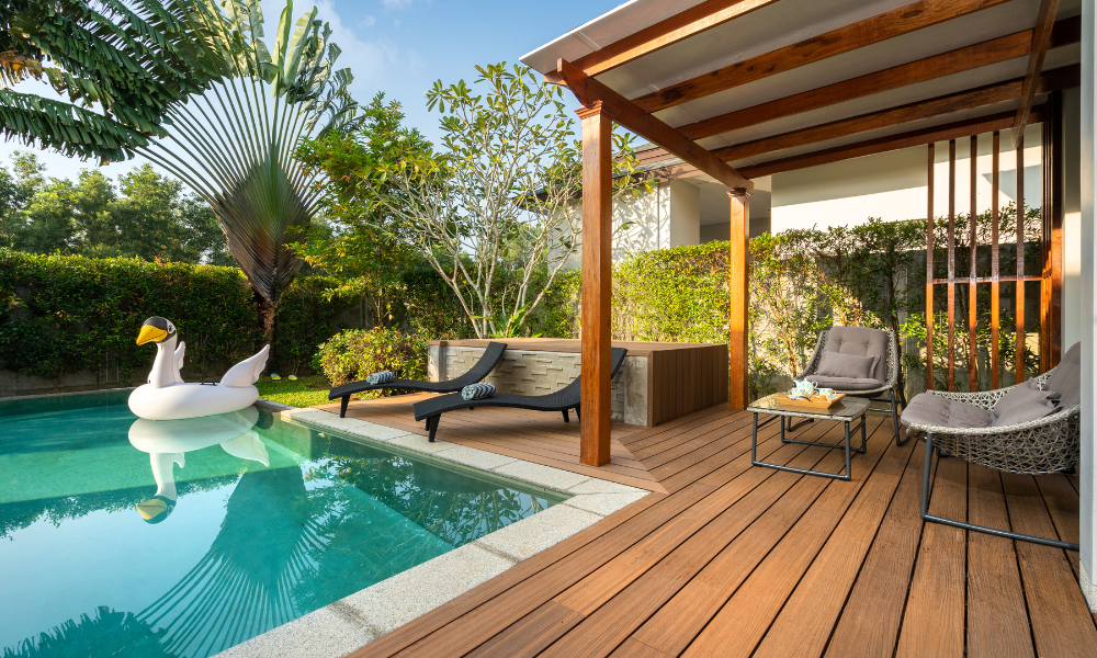 Un été détente autour de la piscine